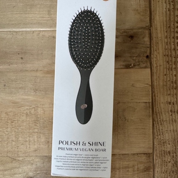 T3 Polish & Shine Premium Vegan Boar Nylon Oval Brush - Picture 4 of 4